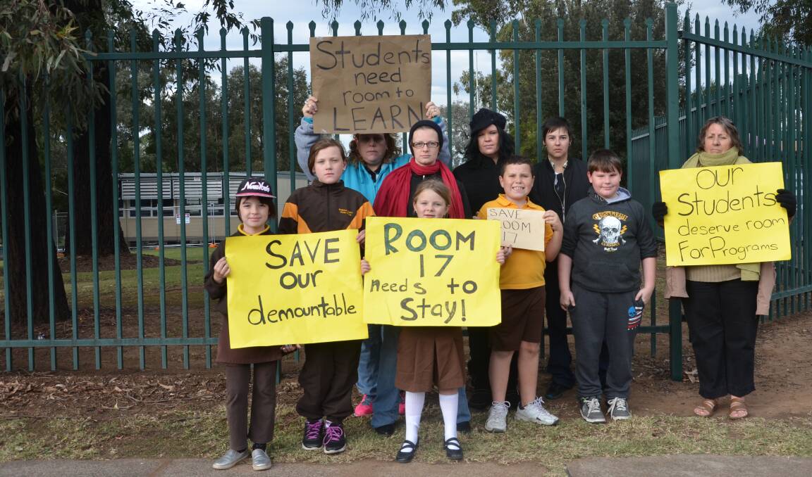 Protest continues at Singleton Heights Public School