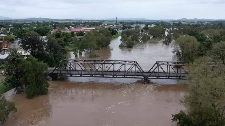 FLOOD: Flood waters on the Hunter River in Singleton on Wednesday, March 9 2022. Picture: Ian Munz