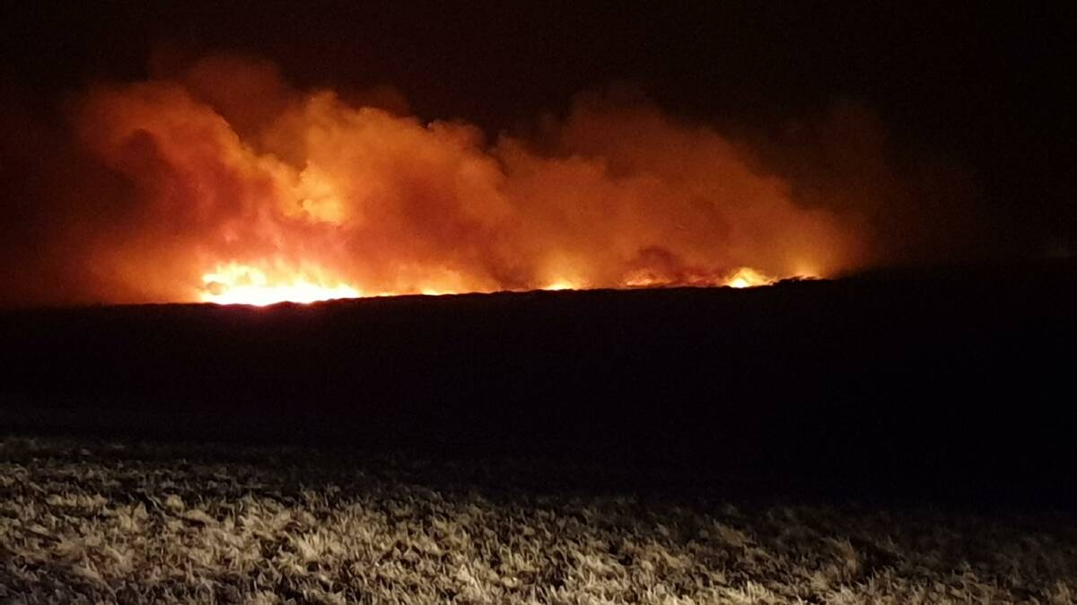 Ravine fire on Monday night. Picture: Alan Thomas