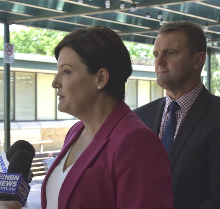 NSW Opposition leader Jodi McKay and member for Cessnock Clayton Barr in Singleton to discuss air pollution issues.