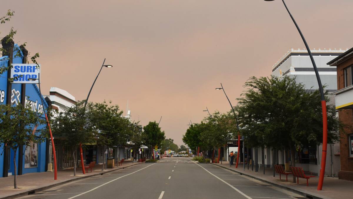 John Street December 2019 - shrouded in bushfire smoke. 