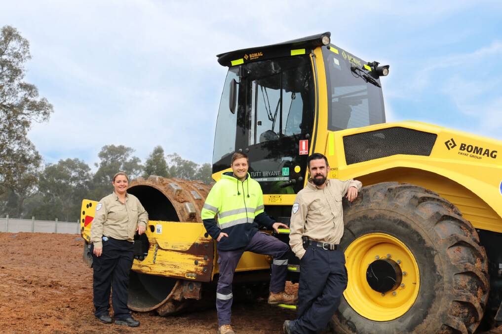 Rangers Jessica Mothobi (L) and Mike Larsen (R) with Project Engineer Samuel Walker (centre) at the site of the new animal shelter. Photo supplied. 