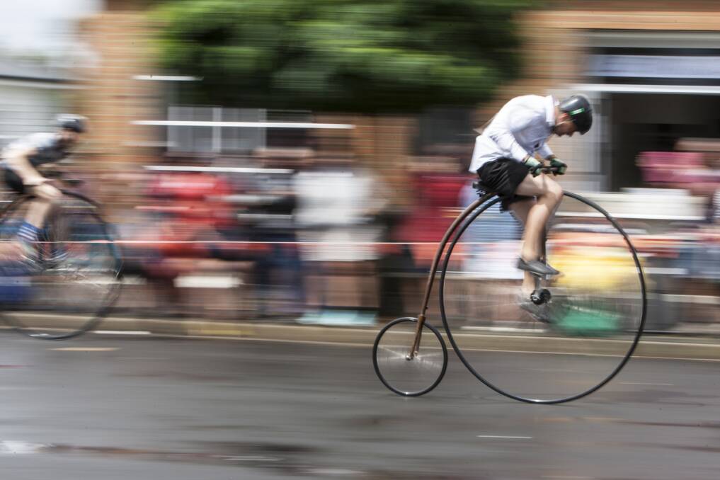 CHAMPION: Nic McLaughlin winning the Sprint (200 metre dash) at the National penny farthing championships held at Evandale, Tasmania. Photo supplied by Alan Jennison Photography.