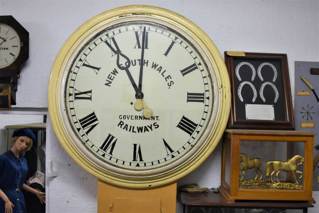  The Singleton Railway Station clock rests now in working state at the Singleton Historical Museum located in Burdekin Park. 