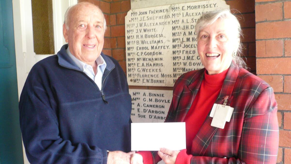 GRATITUDE: President of the Singleton Hospital Community Support Inc, John Martin presented a cheque to Wendy Mason-Jones, Health Service Manager.