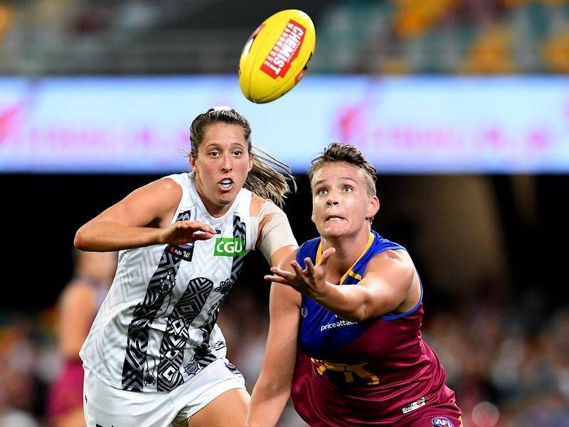 Brisbane's Dakota Davidson (r) in action during her side's four-point AFLW win over Collingwood.