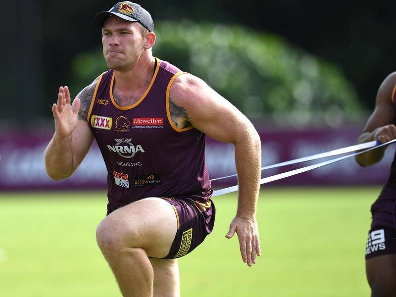 Matt Lodge has ended transfer speculation by re-signing with the Brisbane Broncos.