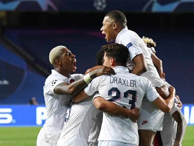 Two late goals have sent PSG into the Champions League semi-finals after a 2-1 win over Atalanta.
