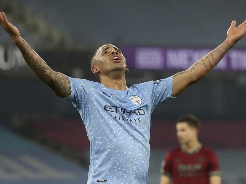 Gabriel Jesus sealed Man City's 21st straight victory in the 4-1 victory over Wolves.