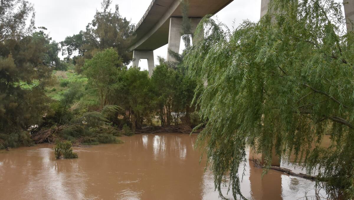 FLOWING: Hunter River pictured under the Singleton crossing on Thursday morning.