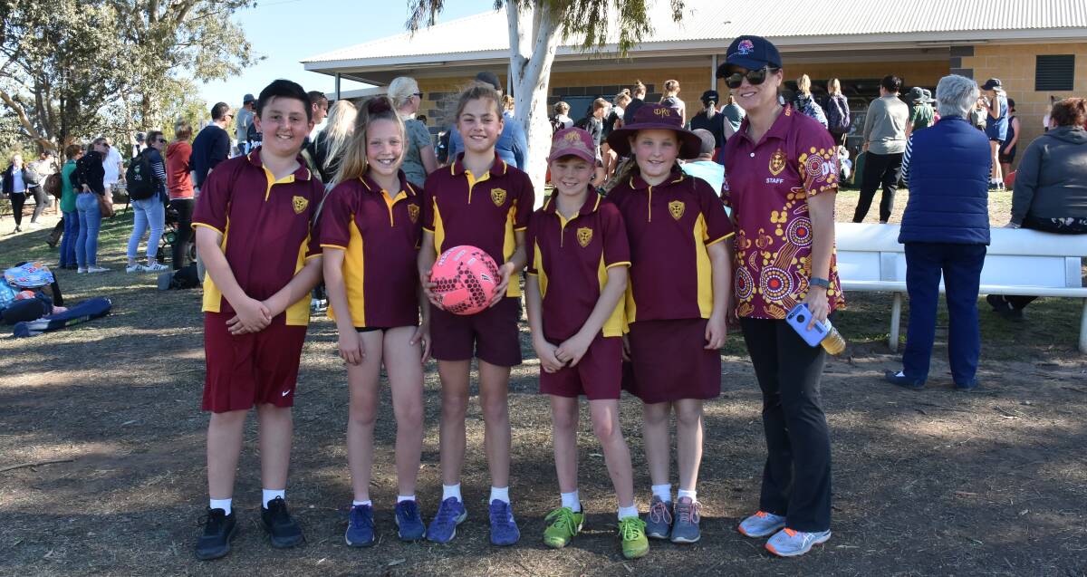 Bright skies and ideal conditions greeted the 55 competing teams at this afternoon's Singleton Netball Gala which came to a close moments ago.